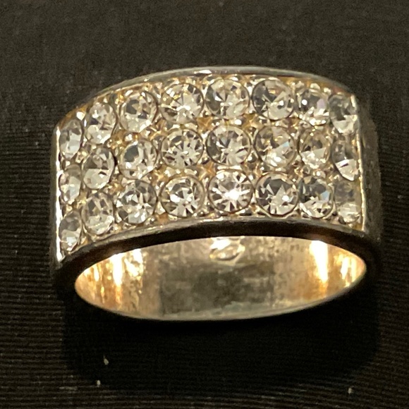 VINTAGE Guess Ring Size 8 - Picture 5 of 9